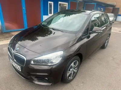 Używany BMW 218 Basis 136 KM (100 kW) 2016 Czarny Sedan/Limuzyna