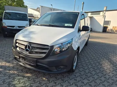 Gebraucht Mercedes e-Vito 69 kW (95 PS) 2021 Weiß Van