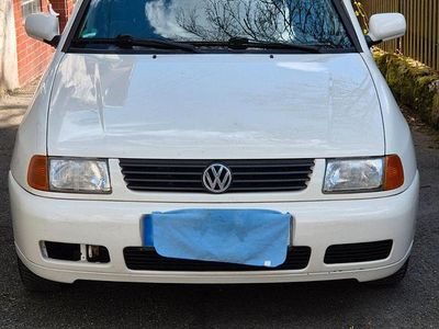 Używany VW Polo 60 KM (44 kW) 1998 Biały Kombi