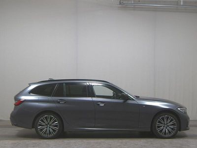 Gebraucht BMW 330e M Sport 252 PS (185 kW) 2020 Grau Kombi