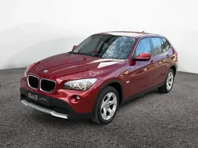 Gebraucht BMW X1 Sport Line 185 PS (136 kW) 2010 Rot SUV