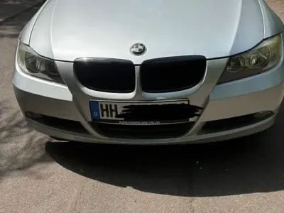 Gebraucht BMW 318 129 PS (94 kW) 2006 Grau Limousine