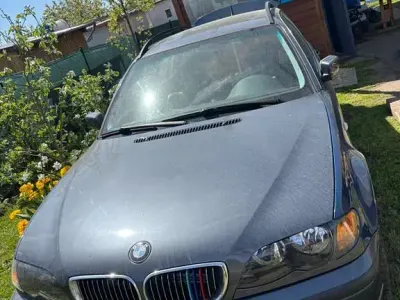 Gebraucht BMW 325 192 PS (141 kW) 2002 Grau Kombi