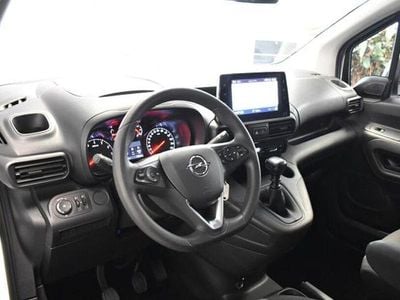 Usado Opel Combo 131 HP (96 kW) 2020 Branco Monovolume