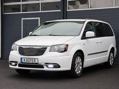 Gebraucht Chrysler Voyager 287 PS (211 kW) 2015 Weiß Van / Kleinbus