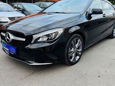 Gebraucht Mercedes CLA180 122 PS (89 kW) 2017 Schwarz Limousine