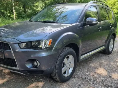 Gebraucht Mitsubishi Outlander 140 PS (102 kW) 2012 Grau SUV