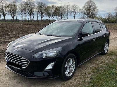 Second-hand Ford Focus Cool & Connect 120 CP (88 kW) 2019 Negru Break