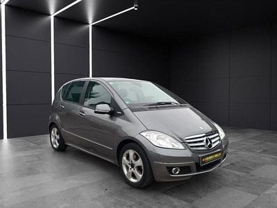 Gebraucht Mercedes A200 Avantgarde 140 PS (102 kW) 2010 Silber Limousine