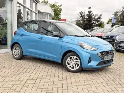 Gebraucht Hyundai i10 Trend 67 PS (49 kW) 2021 Blau Kleinwagen