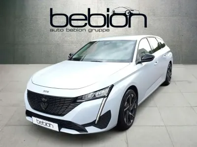 Gebraucht Peugeot 308 Allure 131 PS (96 kW) 2023 Avatar blau Kombi