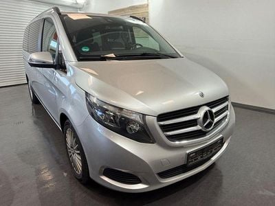 Gebraucht Mercedes V220 Edition 163 PS (119 kW) 2018 Silber Van / Kleinbus