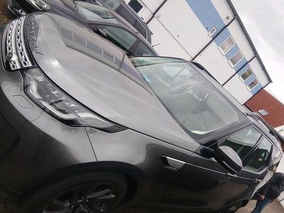Land Rover Discovery 5