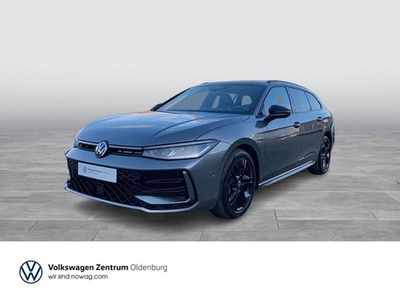 Gebraucht VW Passat R-line 150 PS (110 kW) 2025 Grau Kombi