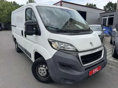 Gebraucht Peugeot Boxer Avantage 110 PS (80 kW) 2015 Lack weiss banquise/deckende Van