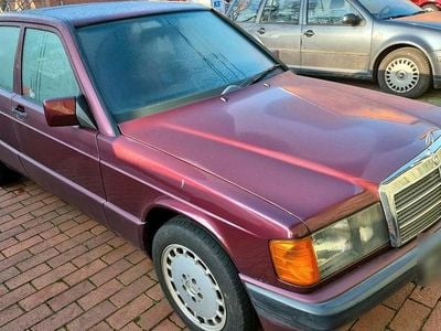 Usata Mercedes 190 108 CV (79 kW) 1992 Andere farben Berlina