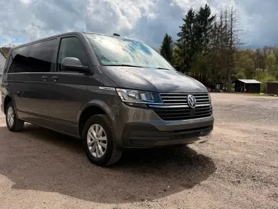 Gebraucht VW Caravelle 150 PS (110 kW) 2020 Grau Van