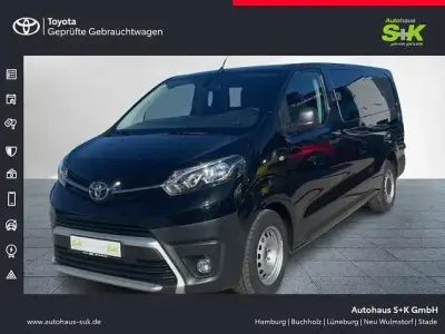 Gebraucht Toyota Proace Comfort 122 PS (89 kW) 2021 Schwarz Van / Kleinbus