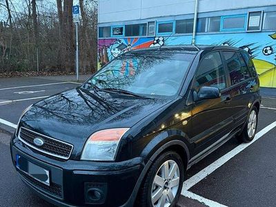 Schwarz Gebraucht 2006 Ford Fusion Limousine | 2.100 € (Teuer)