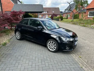 Używany Audi A1 Ambition 86 KM (63 kW) 2013 Czarny Hatchback