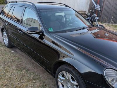 Mercedes E200