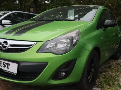 Gebraucht Opel Corsa Energy 95 PS (69 kW) 2015 Grün Limousine