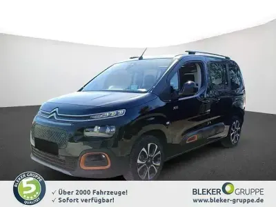 Gebraucht Citroën e-Berlingo Shine 100 kW (136 PS) 2022 Lackierung schwarz perla nera/typ aussenverkleidung metalliclackierung Van / Kleinbus