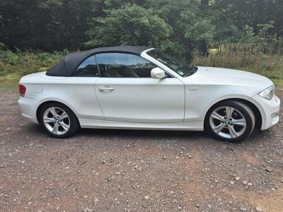 Occasion BMW 118 Cabriolet 143 ch (105 kW) 2011 Blanc Cabriolet