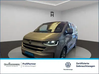 Gebraucht VW Caravelle Style 150 PS (110 kW) 2025 Light grey metallic Van