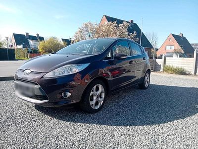 Usata Ford Fiesta 81 CV (59 kW) 2010 Viola Utilitaria