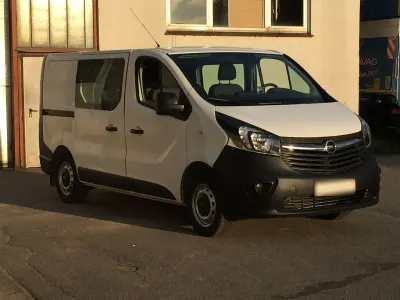 Gebraucht Opel Vivaro S 121 PS (88 kW) 2018 Weiß Van / Kleinbus