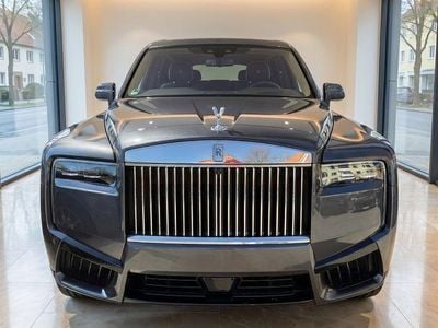 Usata Rolls Royce Cullinan 571 CV (419 kW) 2025 Verde SUV