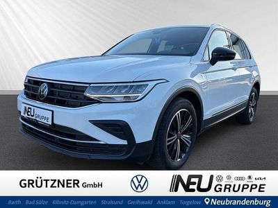 Gebraucht VW Tiguan Active 131 PS (96 kW) 2022 Weiß SUV