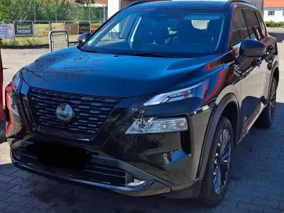 Gebraucht Nissan X-Trail N-Connecta 163 PS (119 kW) 2025 Schwarz SUV