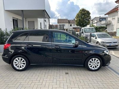 Mercedes B200