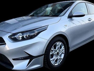 Gebraucht Kia Ceed Vision 160 PS (117 kW) 2022 Silber Kleinwagen