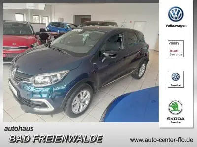 Gebraucht Renault Captur LIMITED 131 PS (96 kW) 2019 Blau ecume SUV