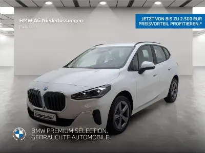 Gebraucht BMW 223 Active Tourer Luxury Line 197 PS (144 kW) 2025 Weiß Van / Kleinbus