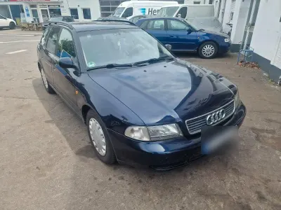 Gebraucht Audi A4 Performance 150 PS (110 kW) 1997 Blau Kombi