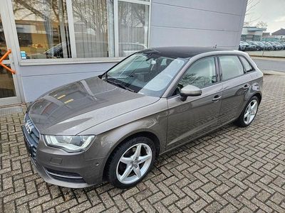 Gebraucht Audi A3 Attraction 105 PS (77 kW) 2013 Grau Limousine