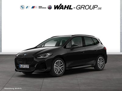 Neu BMW 218 Active Tourer Luxury Line 136 PS (100 kW) 2026 Schwarz Van / Kleinbus