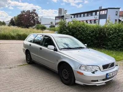 Gebraucht Volvo V40 122 PS (89 kW) 2003 Silber Kombi