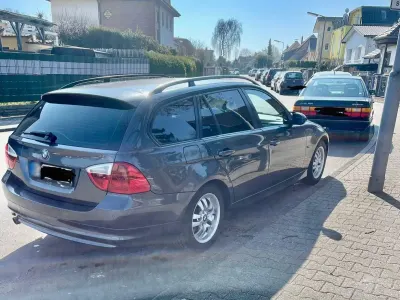Gebraucht BMW 320 150 PS (110 kW) 2006 Grau Kombi