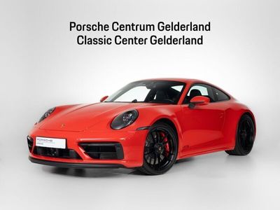 Porsche 911 Carrera 4 GTS