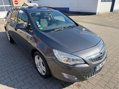 Gebraucht Opel Astra 160 PS (117 kW) 2011 Grau Kombi