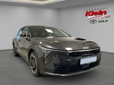 Gebraucht Kia K4 Premium 150 PS (110 kW) 2025 Grau Limousine