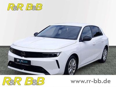 Weiss Gebraucht 2023 Opel Astra Business Edition Limousine | 20.290 € (Superpreis)