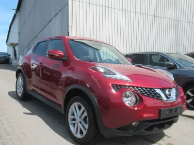 Używany Nissan Juke Acenta 110 KM (80 kW) 2016 Czerwony SUV