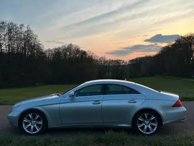 Gebraucht Mercedes CLS320 224 PS (164 kW) 2007 Silber Coupé