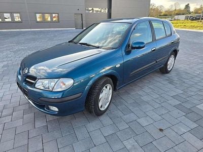 Gebraucht Nissan Almera Comfort 90 PS (66 kW) 2001 Blau Kleinwagen